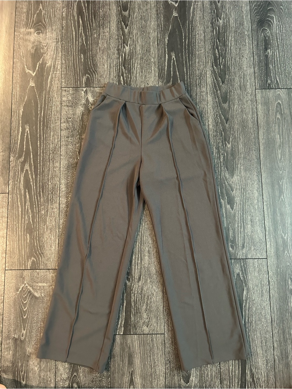 H&M Wide-Leg Tailored Pants in Grey
